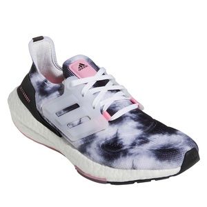 Adidas Ultraboost 22 running shoes